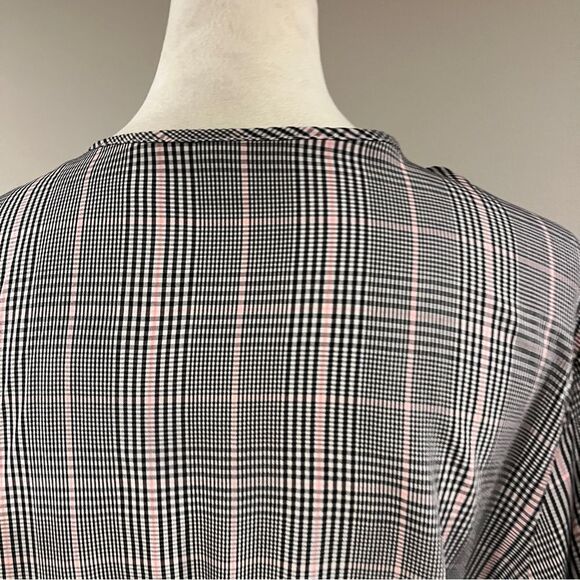 Old Navy Plaid long sleeve knee length Dress - Picture 7 of 12